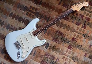 Fender Classic Player 60s Stratocaster Electric Guitar