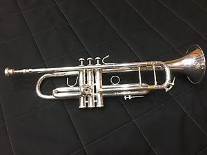 Bach Stradivarius 37 Bb Trumpet