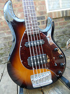 Ernie Ball Musicman Stingray Classic 5