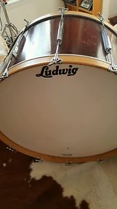 LUDWIG BASS DRUM 32" NO SHIPPING LOCAL PICKUP OR ARRANGE TO BE FREIGHTED!!