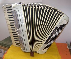 Soprani Recanat Accordion 120 Bass Vintage