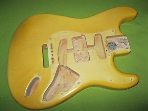 Vintage 1972 USA Fender Stratocaster BODY rare BLONDE over ash