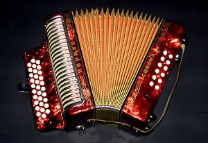 SUPER FAIR PRICE !!  Made in Germany Hohner G/C/F CORONA II diatonic Accordion