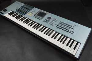 Yamaha Motif XS7 Keyboard Synthe