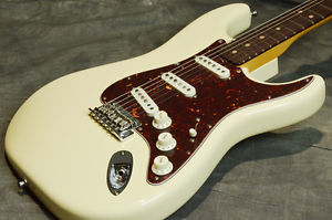 Fender: Electric Guitar Vintage Hot Rod 60s Stratocaster Olympic White USED