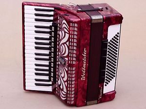 Very Nice German Accordion Weltmeister Caprice 96 bass Including Case