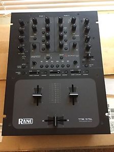 Rane TTM 57SL DJ Mixer with Case, Vinyl and and CD in Calzone Case