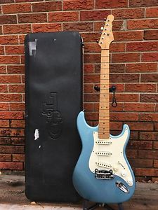 G&L Legacy USA Birdseye Neck 2001 Lake Placid Blue