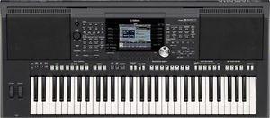 Yamaha PSR S950 Keyboard **MINT CONDITION**