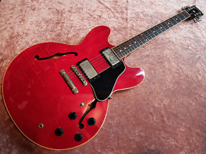 Gibson ES-335 Dot Cherry Used w / Hard case