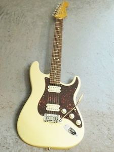 Fender 97 Big Apple Stratocaster Used  w/ Hard case