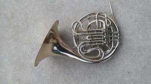 CG CONN FRENCH HORN  NEEDS WORK