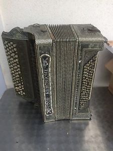 accordeon ancien coop armoniche Recanati Italia