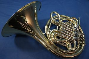 Holton H-378 Kruspe Wrap Double French Horn With Case and Mouthpiece