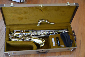 YAMAHA YTS-21 TENOR SAXOPHONE - OVERHAULED, NEW PRESTINI PADS, GREAT PLAYER.