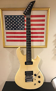 1985 Gibson Made in USA Custom Shop Original Cream Guitar, with Gibson Hard Case