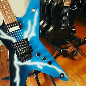 Dean Custom Shop USA Dime Dean From Hell 59 out of 150 also signed by ZaKK Wylde