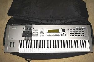 Yamaha Motif 6 61-Key Digital Production Synthesizer Workstation Keyboard w/ Bag