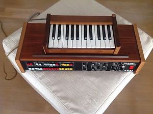 Elka Wilgamat I rare analog vintage drum machine + bass synth 2 octave keyboard