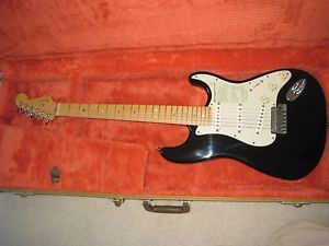 Fender American Deluxe Stratocaster Electric Guitar