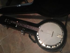 Deering Goodtime 2 Resonator Banjo W/hardshell Case