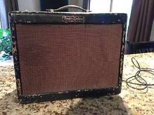 1959 Fender Deluxe Tweed Narrow Panel Tube Guitar Amp Vintage 5E3  TONE MONSTER!