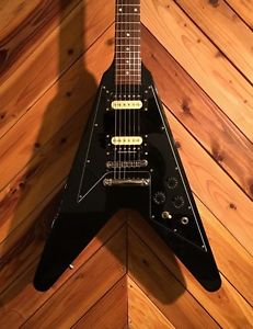 Gibson Flying V `67 based Modified Black 2003 Electric Guitar Free Shipping