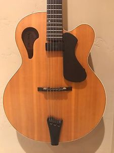 Tacoma AJF22C Archtop Jazz Guitar