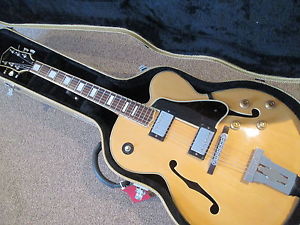 Antoria Jazzstar - beautiful example - with fitted hardcase.