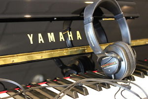 Yamaha Silent Klavier b1 SG 2, Bj. 2013, schwarz poliert, vom Klavierbaumeister