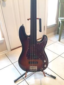 Fender Artist Tony Franklin Precision Electric Bass Guitar