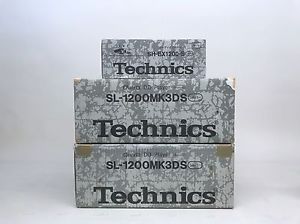 2 Technics SL-1200 MK3D & SH-EX1200 Mixer In Near-Mint Condition w/ Original Box