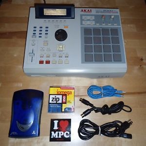 Akai MPC 2000XL 250MB Int/Ext ZIP Drive FREE Disk Cables FULLY SERVICED 32MB RAM