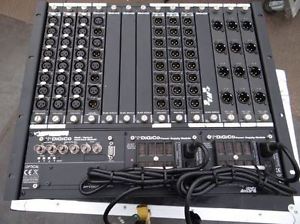 DIGICO MADIRACK 24 ANALOG IN 24 OUT /8 AES-EBU IN /32 AES-EBU OUT / POWER SUPPLY