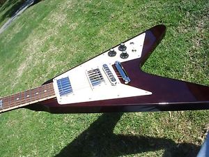 Gibson Flying V 120th Anniversary Wine Red Near MINT 7.1 lbs w COA