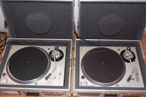 Pair Technics sl 1200 M3D's VINYL turntables with cases L@@@K!!!