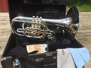 YAMAHA YMP-204M Silver Marching Mellophone 1 Owner Hardcase MINT 2008 954289