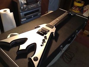 DEAN WAYNE FINDLAY TRIDENT SIGNATURE 7-STRING METALLIC SILVER/BLACK BEVELS EMG'S