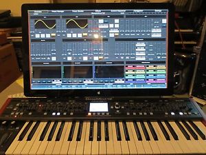 BEHRINGER DEEPMIND 12 ANALOG SYNTHESIZER