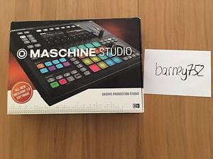 Native Instruments (NI) Maschine Studio, Maschine 2.0, Komplete Selection: Boxed