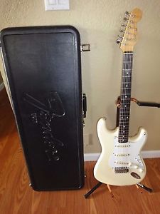Vintage Fender MIJ Stratocaster Squire 1987 Electric Guitar Japan