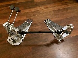 Drum Workshop MDD2 Machined Direct Drive Double Bass Drum Pedal
