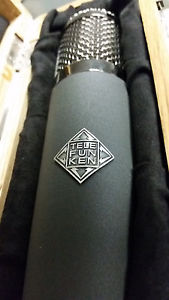 Telefunken M81 Microphone hrefht
