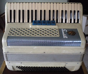 Scandalli LMH Accordion 120 Bass - SEE VIDEO -Hablo Español