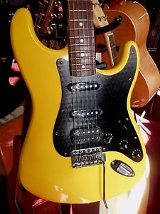 Fender Stratocaster Special Edition Matching Headstock MIM