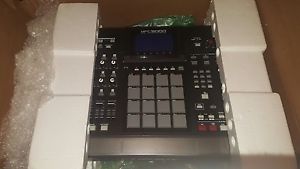 Akai Professional MPC5000 Music Production Center MPC-5000