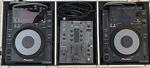 2 Pioneer CDJ-900s, 1 DJM-400, with Road Ready Coffin-Full DJ Setup with wires!