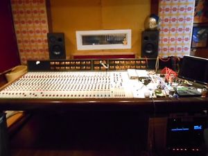 Quad 8 RECORDING CONSOLE