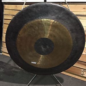 Wuhan 32" Chau Gong / Tam Tam - Black Dot