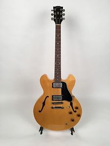 1981 Gibson Guitar ES-335 Blonde with case - Pickguard signed by Scotty Moore